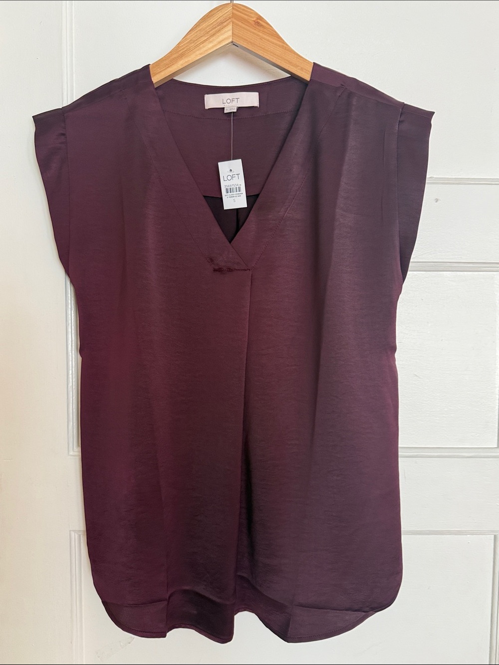 Ann Taylor LOFT Sleeveless Top